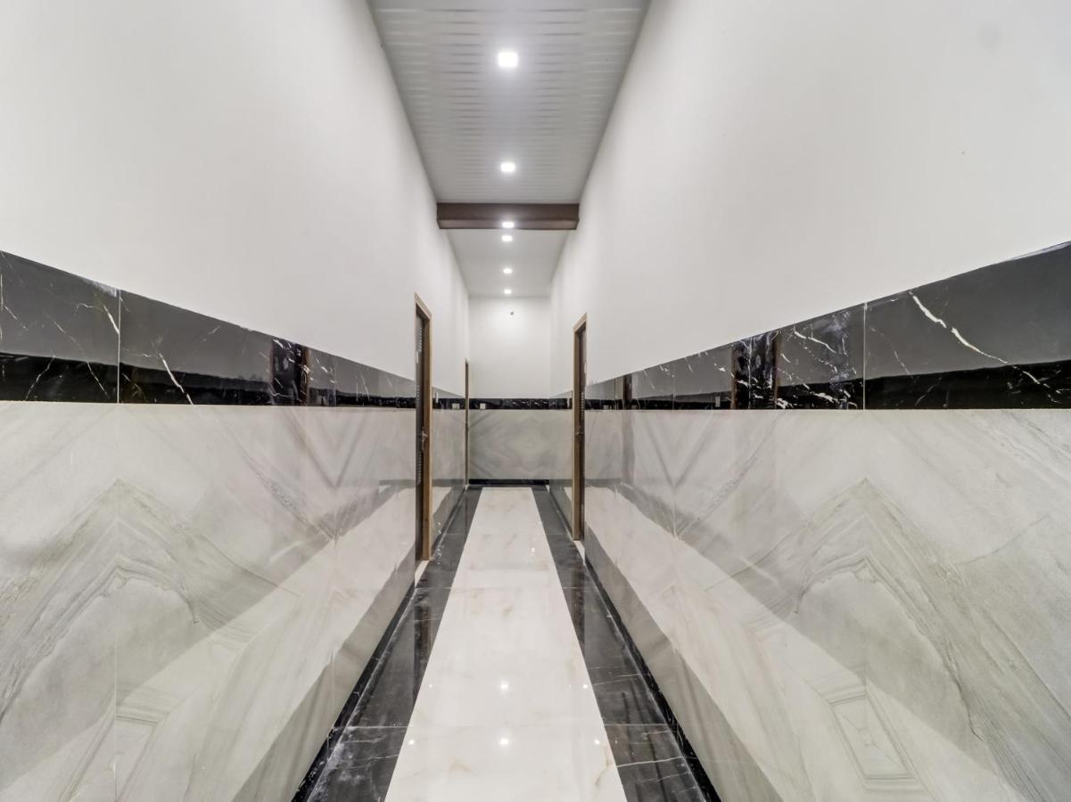 Oyo Flagship 83121 Hotel Rose Vip Saharanpur Bagian luar foto