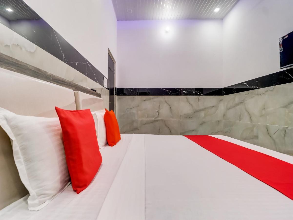 Oyo Flagship 83121 Hotel Rose Vip Saharanpur Bagian luar foto